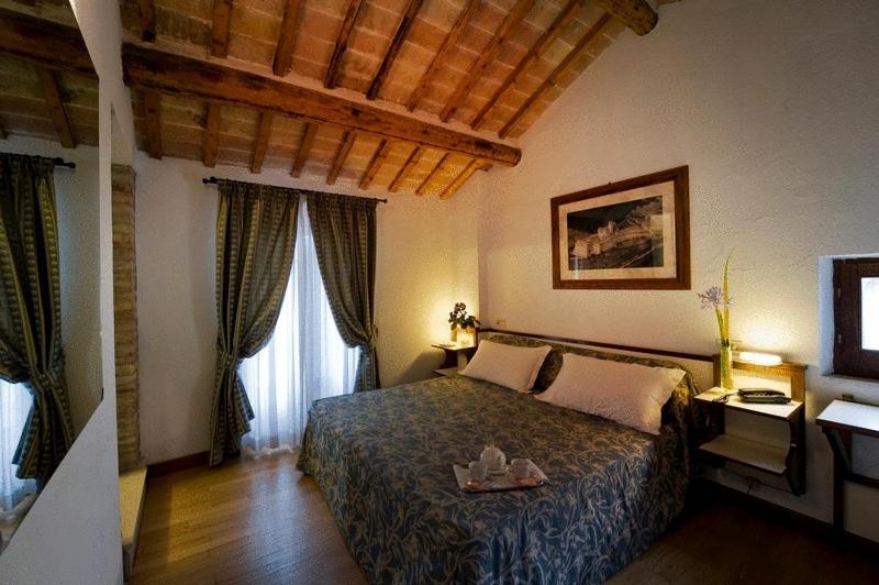 Hotel Il Castello Assisi Eksteriør billede